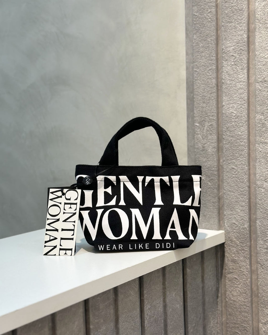 MICRO CANVAS TOTE (BLACK) | GENTLEWOMAN