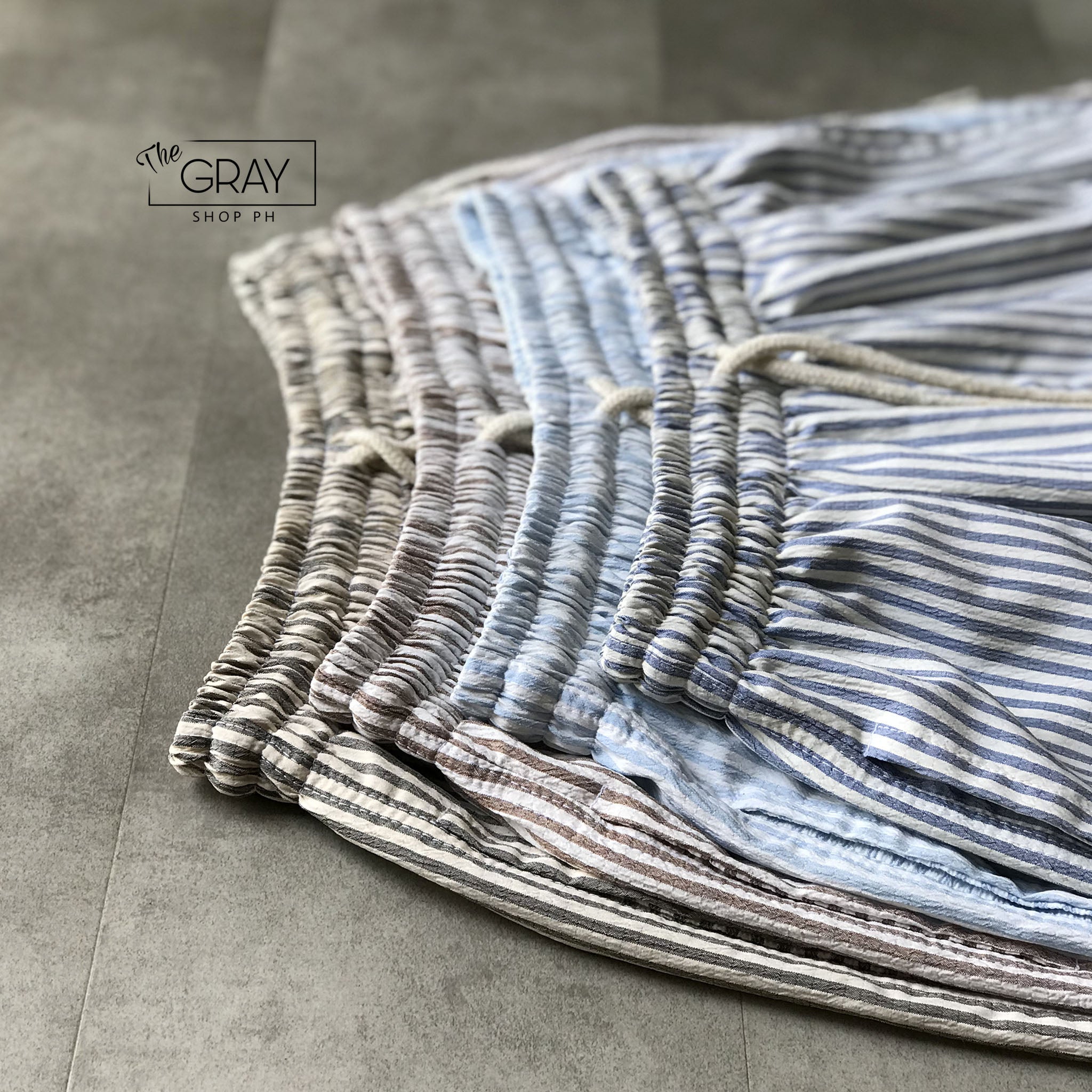 MUN STRIPED SHORTS