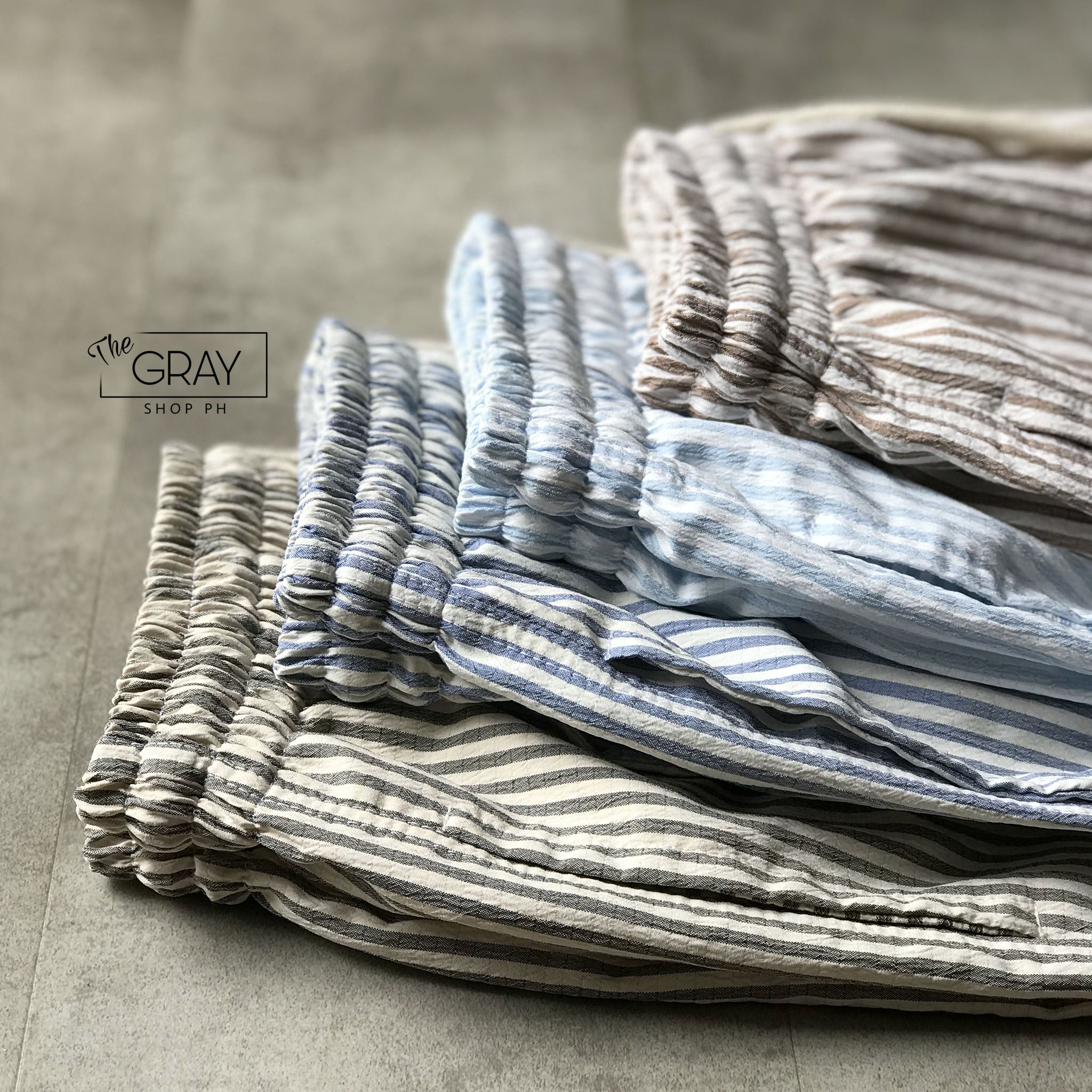 MUN STRIPED SHORTS